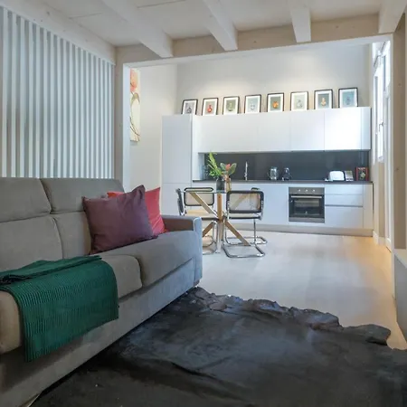Altido Gorgeous Loft For 4 Near Arco Della Pace