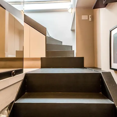 Altido Gorgeous Loft For 4 Near Arco Della Pace *