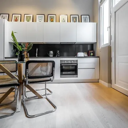 Altido Gorgeous Loft For 4 Near Arco Della Pace