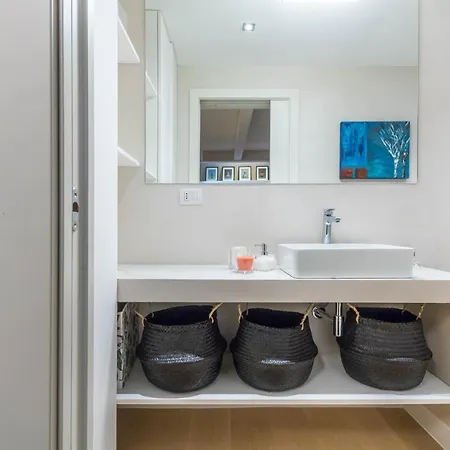 Altido Gorgeous Loft For 4 Near Arco Della Pace *